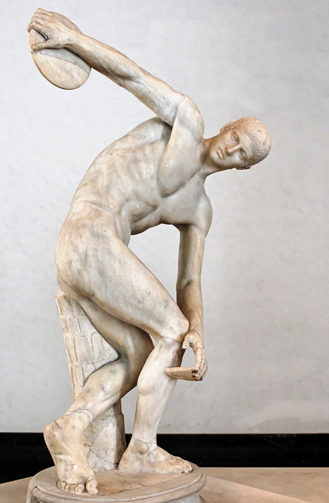 "Discus Thrower" (Lancellotti), copy from Myron (455 BC), Marble, height 124 cm, National Museum of Roman Palazzo Massimo, Rome
