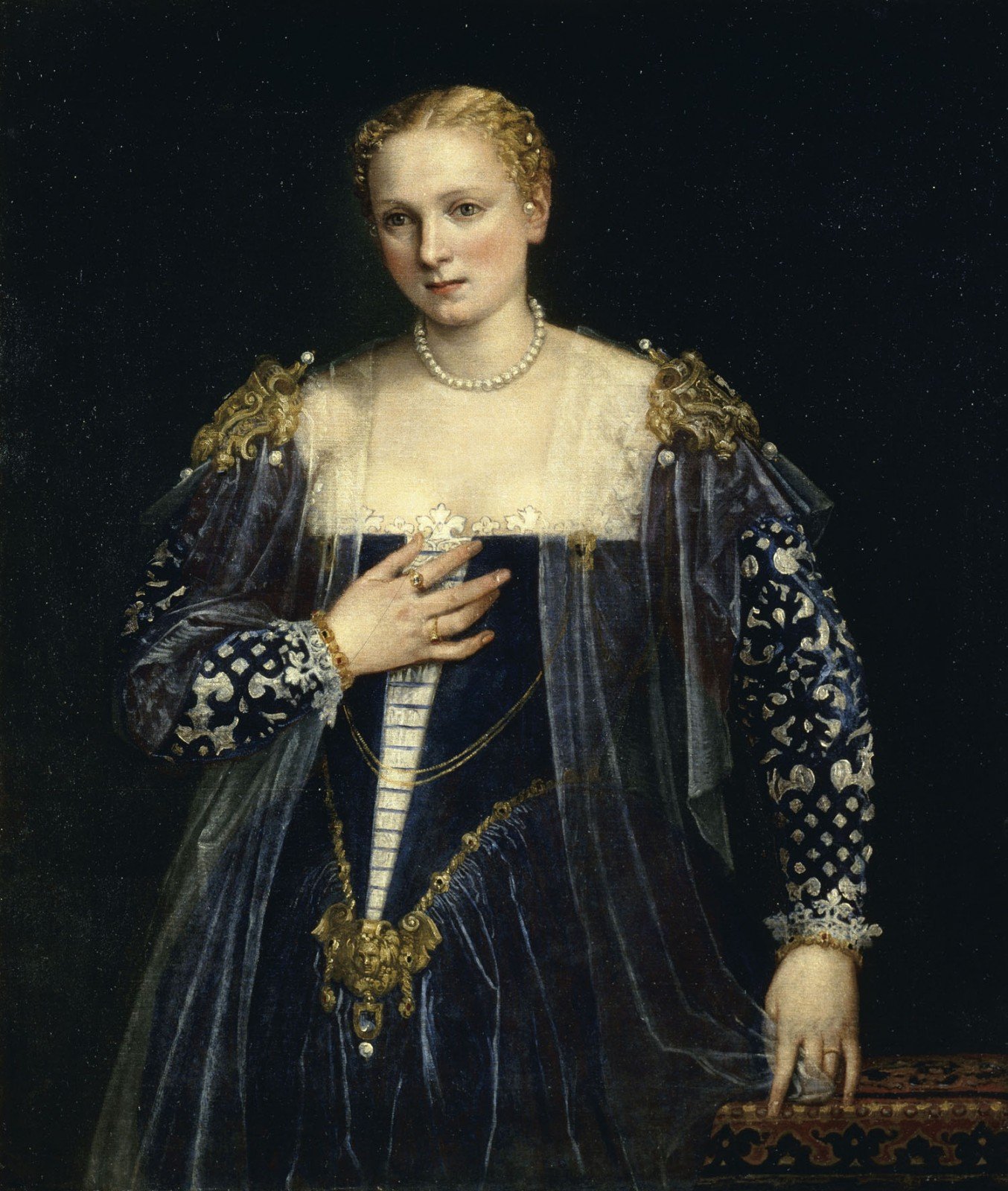 Paolo Veronese (1528-1588), Portrait of a Lady, known as the "Bella Nani", about 1560-5. Oil on canvas, 119 × 103 cm. Musée du Louvre, Paris © RMN (Musée du Louvre)/All rights reserved