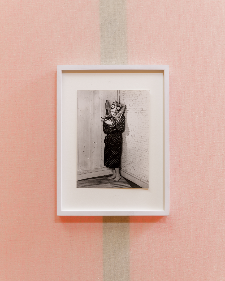 Frits Lemaire, Eugène Brands mask, 1947, Baryte paper, Collection Gallery Lemaire. Installed in the exhibition Jennifer Tee, Structures of Recollection and Perseverance at Kunstraum, London, 2017.